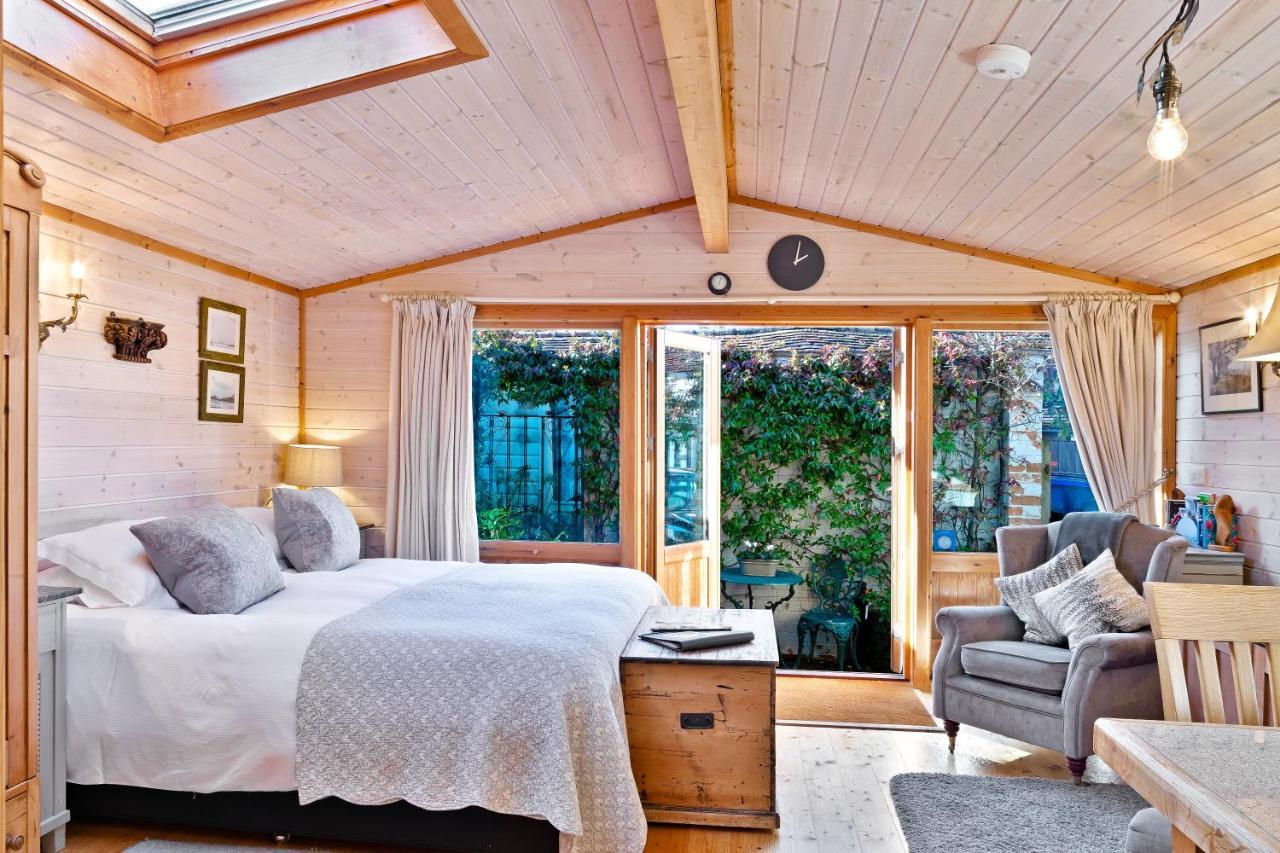 The Lodge - Luxury Lodge With Super King Size Bed, Kitchen & Shower Room Hurstpierpoint المظهر الخارجي الصورة
